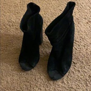 Chinese laundry/ Kristin Cavallari booties